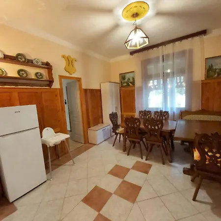 بيت للعطل Balatonszemesi Nyaralohaz Balatonszárszó