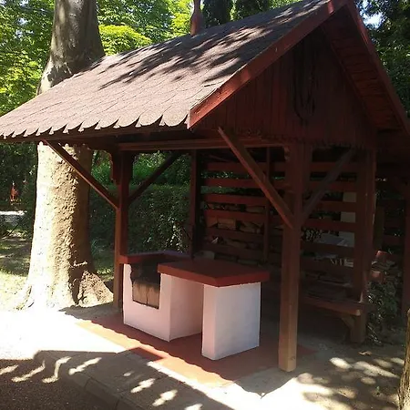 بيت للعطل Balatonszemesi Nyaralohaz