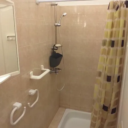 Balatonszemesi Nyaralohaz * Balatonszárszó