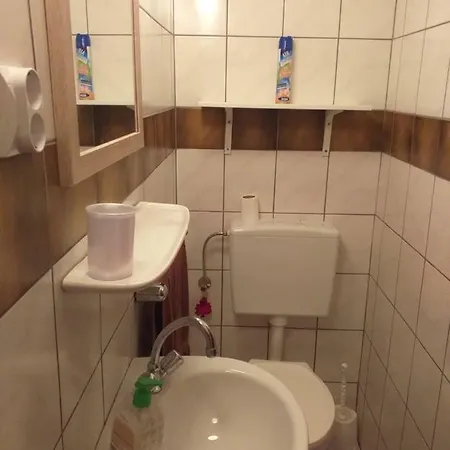 بيت للعطل Balatonszemesi Nyaralohaz *